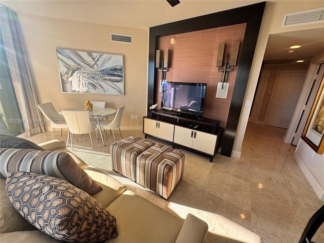 Building Photo - 17875 Collins Ave