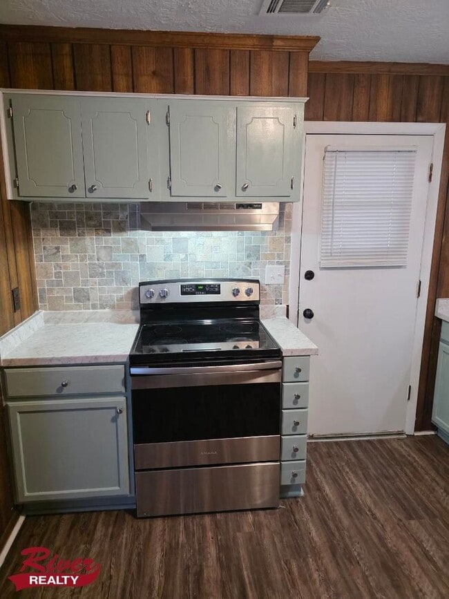 Building Photo - 3 Bedroom House in Hephzibah, Georgia