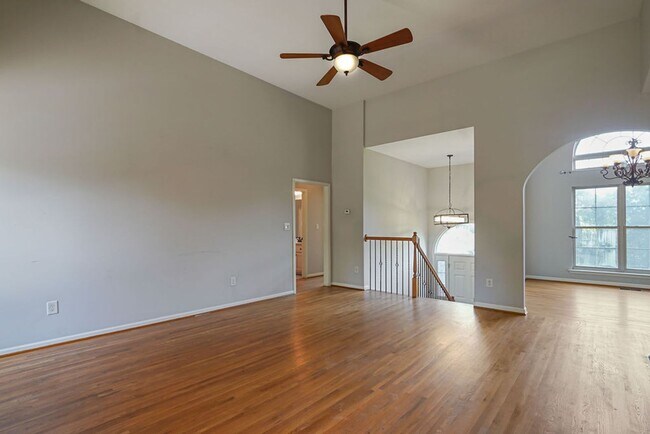 Building Photo - 3153 Cahaba Park Dr