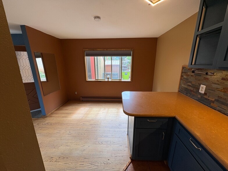 Building Photo - 821 Shoshone Pl