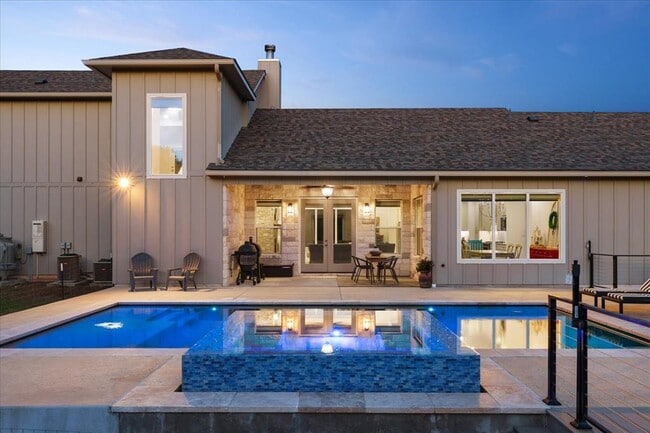 Building Photo - 625B Las Colinas Dr