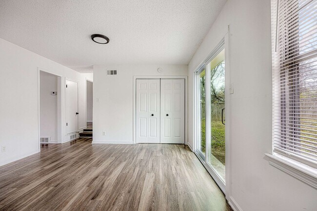 Building Photo - 5450 Loch Lomond Rd