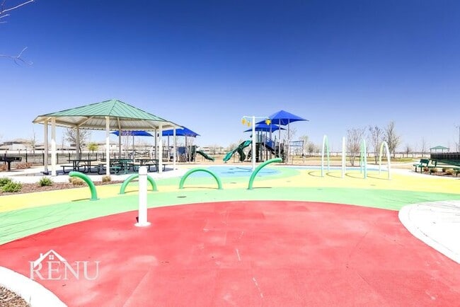 Building Photo - 11018 Yonder Flts