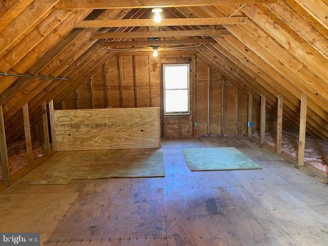 Building Photo - 227 Fairview Ave