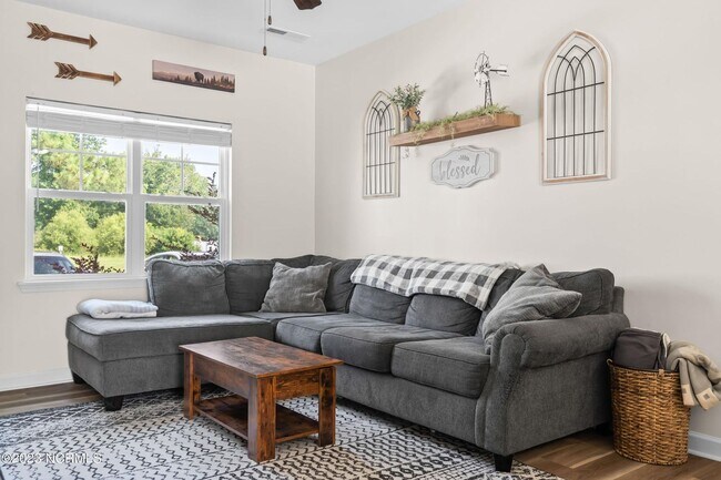 Building Photo - Modern Sneads Ferry Townhome with Private Fenced Yard