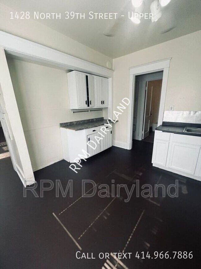 Building Photo - 1428 N 39th St