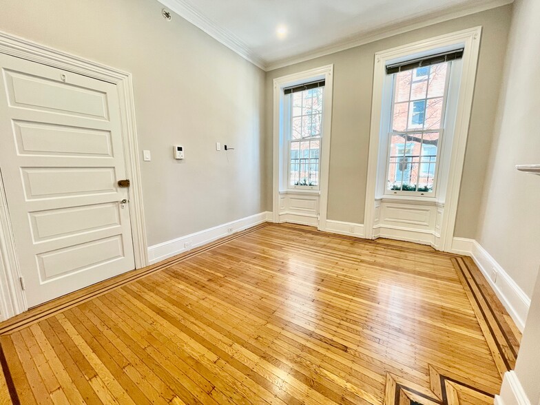 High ceilings, hardwood floors throughout - 320 S 16th St