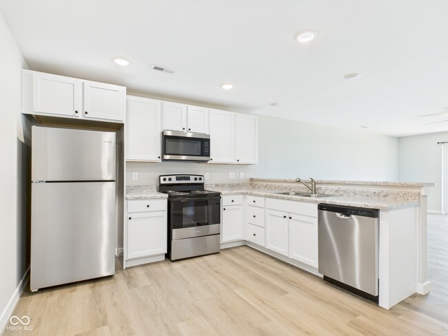 Building Photo - 9904 Bison Dr