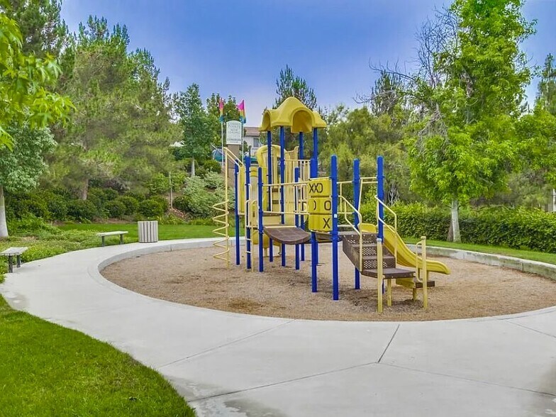 Building Photo - 11779 Westview Pky