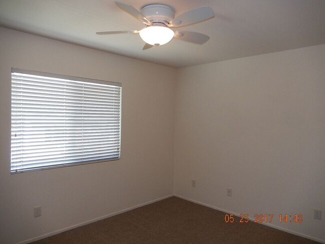 Building Photo - 37965 Encanto Rd