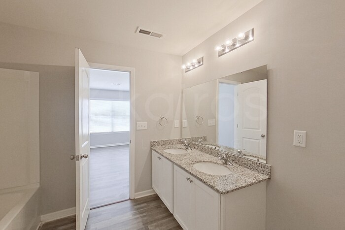 Building Photo - 1234 Amberlight Circle