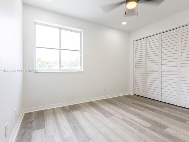 Building Photo - 797 Vista Meadows Dr