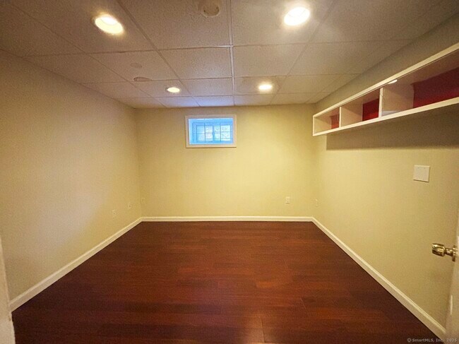 Building Photo - 43 Kent Hills Ln