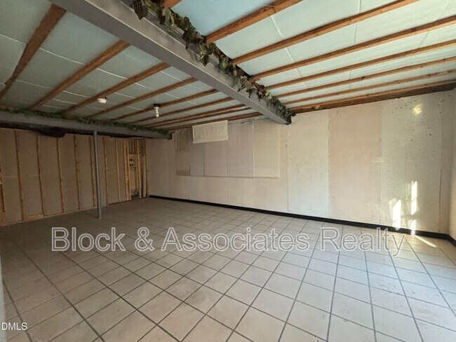 Building Photo - 11729 Broadfield Ct