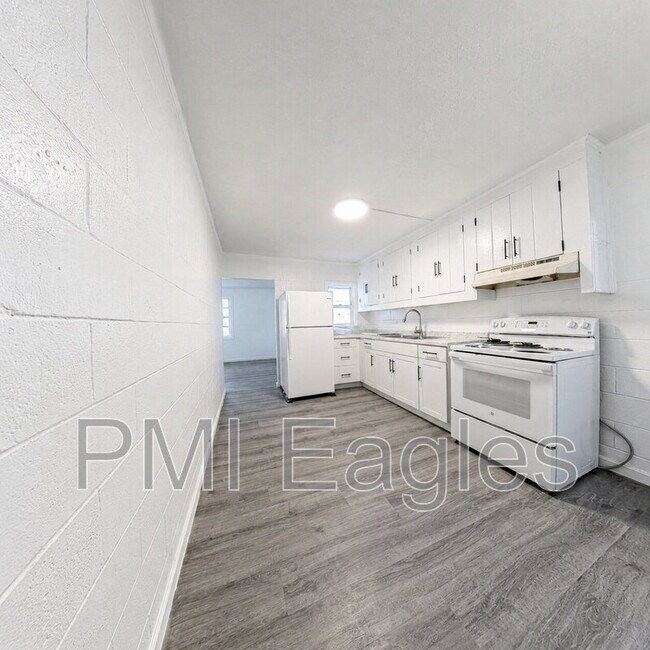 Building Photo - 86 E Fork Dr