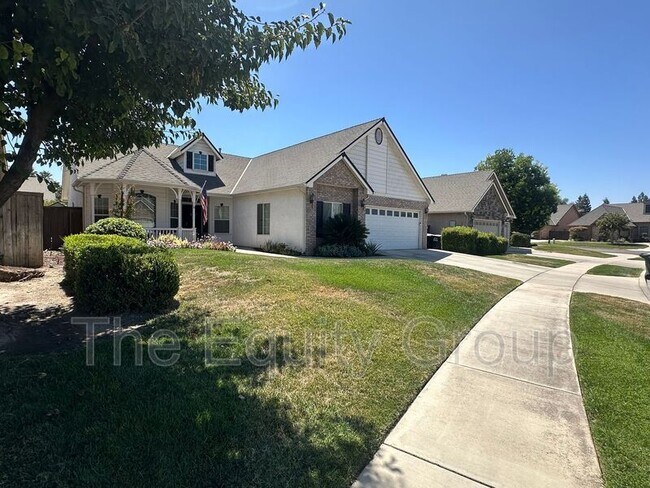 Primary Photo - 6227 W Oak Ave