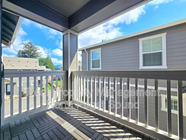 Building Photo - 8303 Gilman Wy