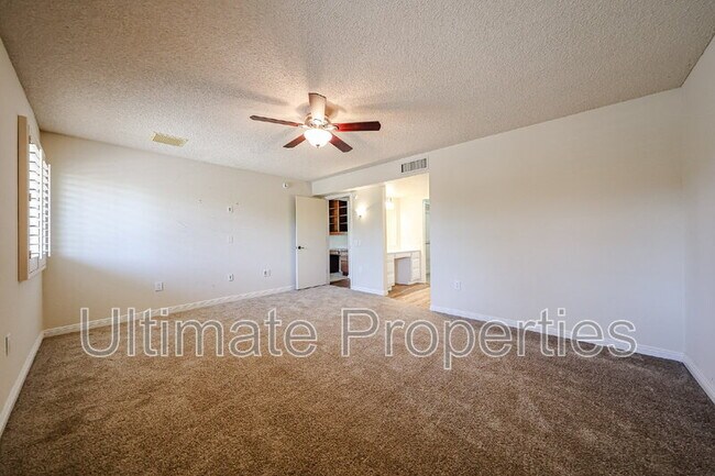 Building Photo - 13107 W Lyric Dr