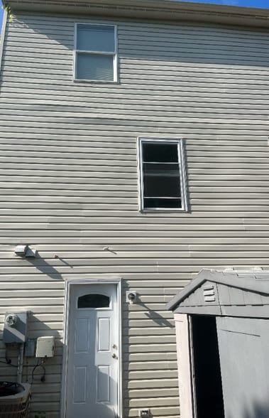 Building Photo - 2557 Peter Jefferson Ln