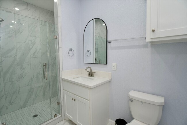 Building Photo - 3710 Yellowstone Blvd