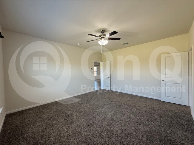 Building Photo - 1400 Colonial Bluff Ln