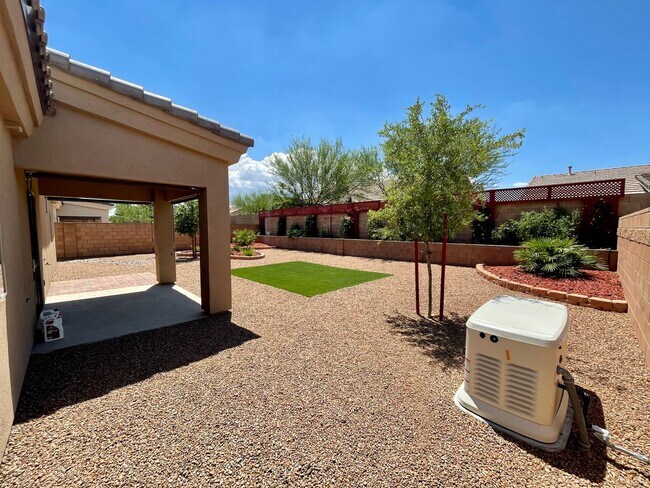 Building Photo - Beautiful 3 Bedroom Home in Gated Community!