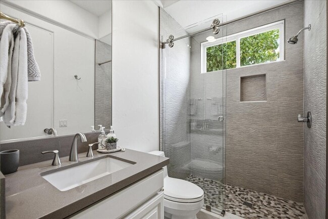 Building Photo - 78905 Mission Dr W