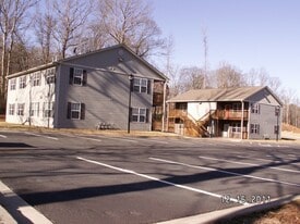 Building Photo - 7402 Courtyard Dr