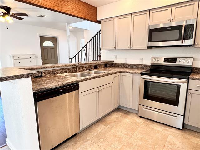 Building Photo - 921 Bradleys Bend