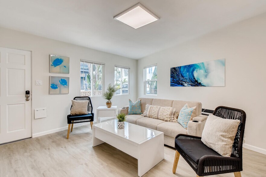 Building Photo - 755 Windemere Ct