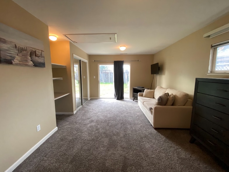 Building Photo - 5383 Woodstock Way