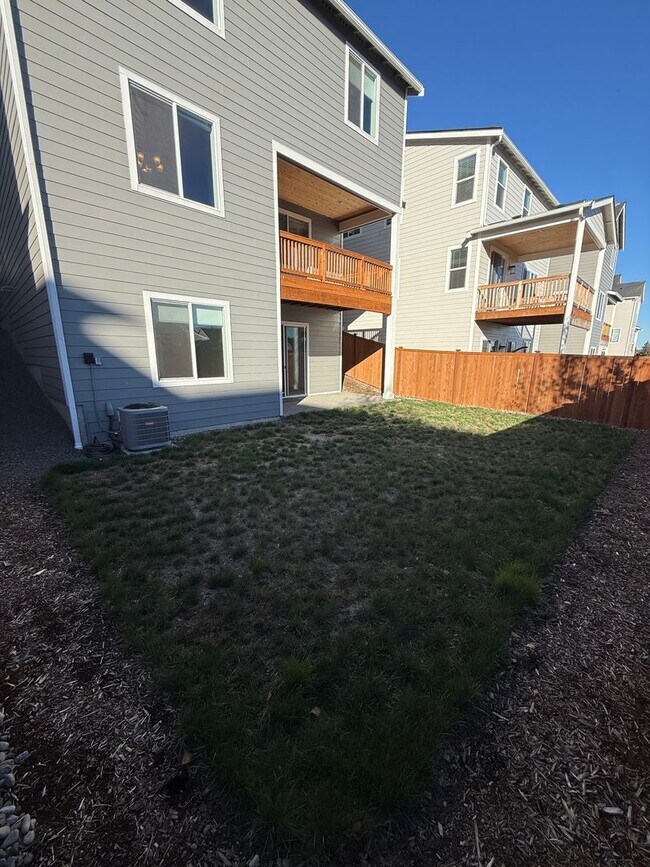 Building Photo - Hogan Heights Community 4 Bed 3.5 Bath