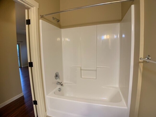 Building Photo - 45 Central Unit - 2 Bedrooms, 2 baths, 988 Sq. Ft.