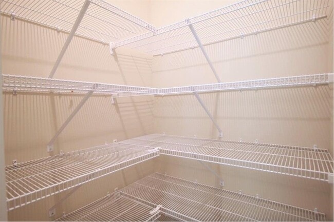 Building Photo - 6148 Lanier Harbor Lndg