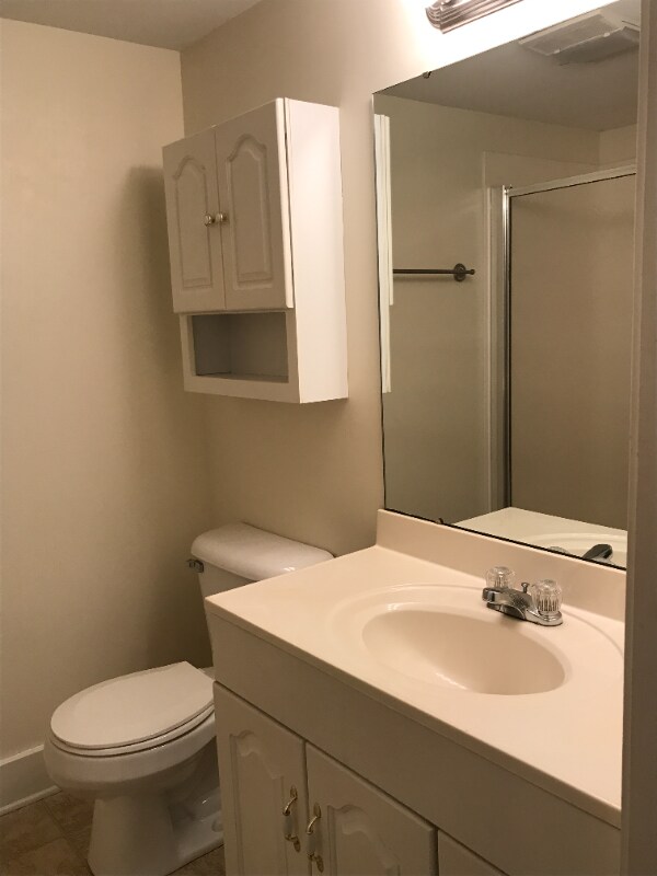 Building Photo - 624 1/2 S Main St