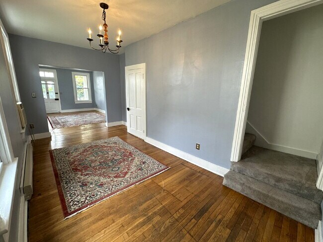 Building Photo - LEASE PENDING! Large Two Bedroom Apartment in Westminster