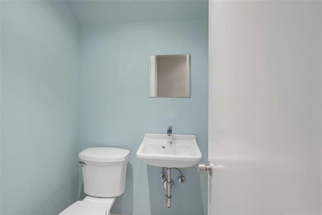 Building Photo - 2002 Millay Dr