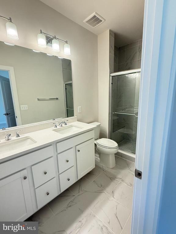 Building Photo - 2108 Acadia Rd