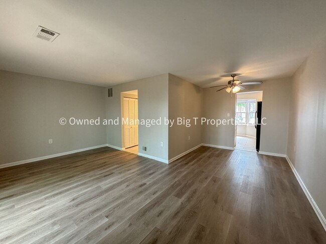Building Photo - 3bd/2.5ba Townhome in Manassas Available!