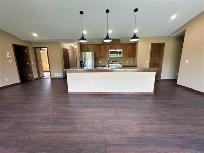 Building Photo - 1560 Gray Fox Dr NE