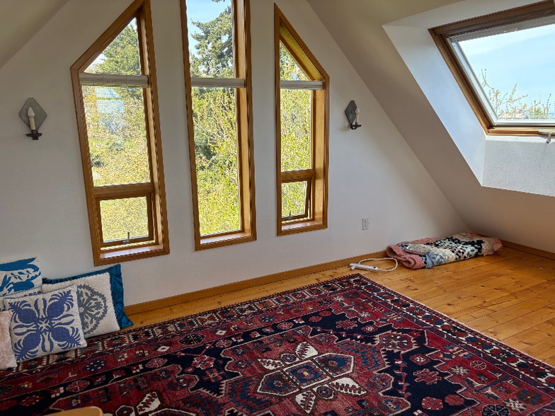 Building Photo - 1100 Madison St