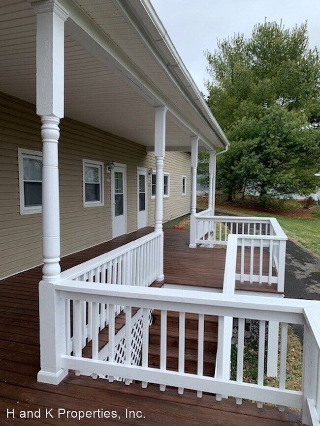 Building Photo - 2 br, 1 bath House - 219 Blue Ridge Trail