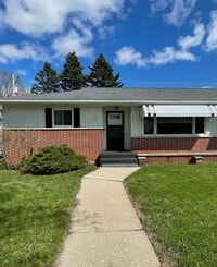 Building Photo - 1006-1006 N Sumac Dr