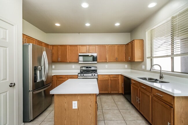 Building Photo - 2623 N Augustine