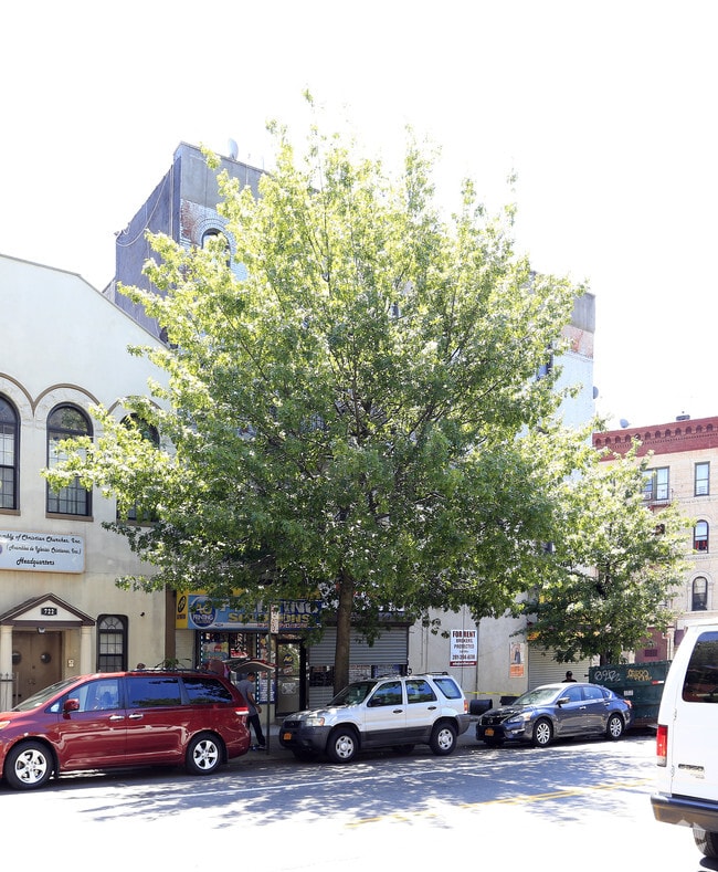 Building Photo - 716-720 Prospect Ave