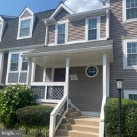 Building Photo - 12896 Grays Pointe Rd