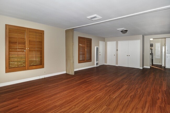 Building Photo - Centrally located in the heart of Orange