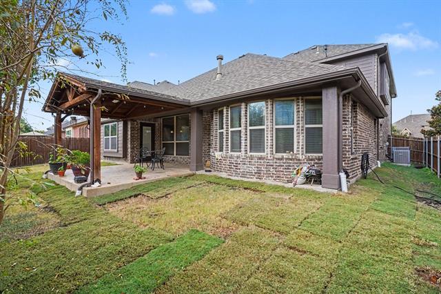 Building Photo - 2412 Lynbridge Dr