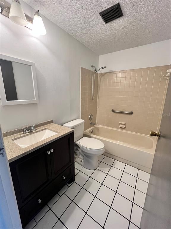 Building Photo - 4918 Silver Oaks Village