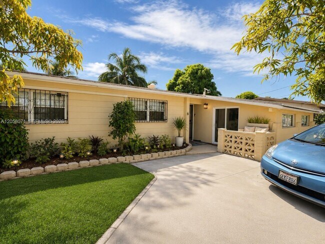 Building Photo - 13540 NW 17th Ave